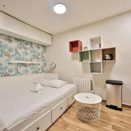 Blue Nights 49 아파트