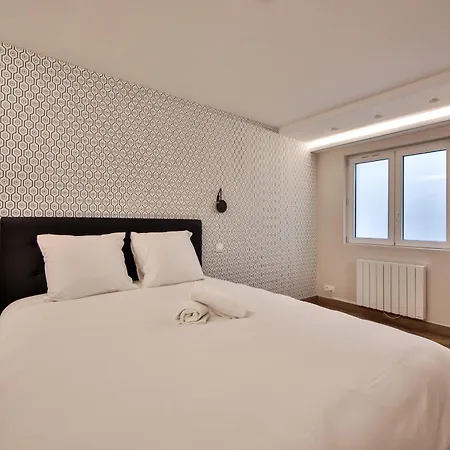 Blue Nights 49 아파트