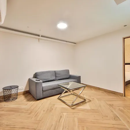 아파트 Blue Nights 49 *