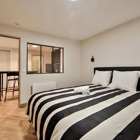 Blue Nights 49 파리