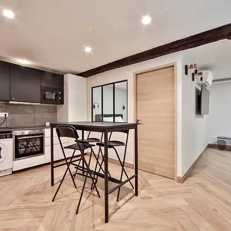 Blue Nights 49 파리