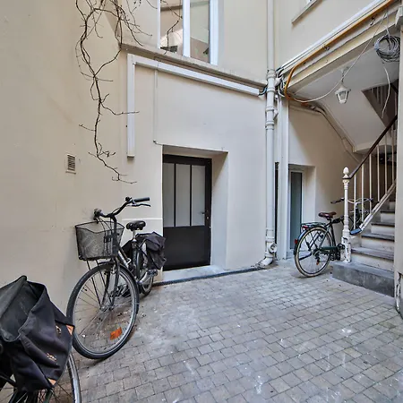 Blue Nights 49 아파트