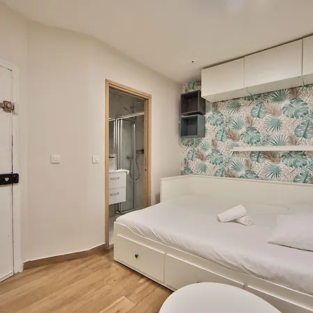 Blue Nights 49 파리